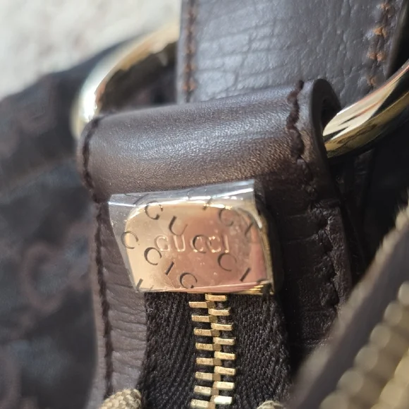 Gucci Beige and Dark Brown Shoulder Bag - Picture 15 of 17